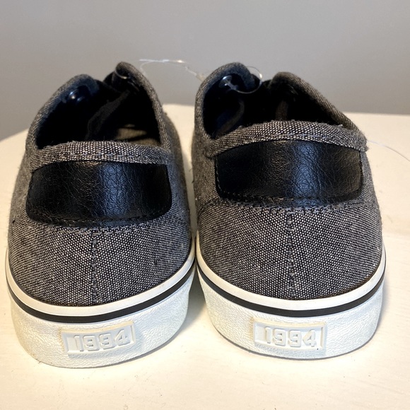 Men’s Old Navy Sneaker Shoes - Picture 3 of 4